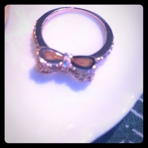 2/$15 💕 🎀 Bow Ring (Size 6)